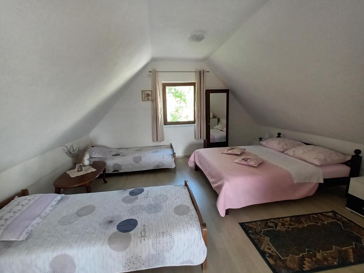 Guesthouse Loncar Plitvicka Jezera Ngoại thất bức ảnh